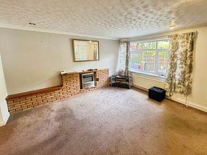 Lounge- click for photo gallery